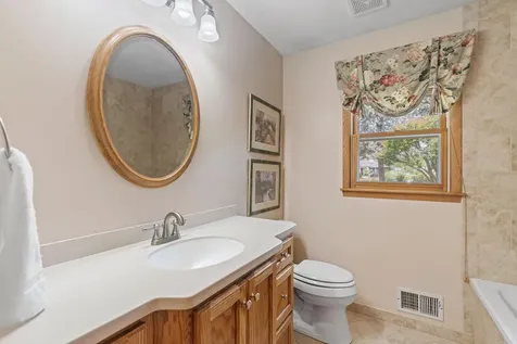 15700 5th Avenue N Plymouth MN 55447