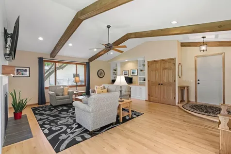 15700 5th Avenue N Plymouth MN 55447