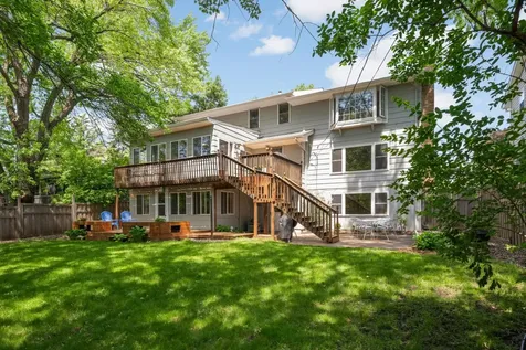 5337 Whiting Avenue Edina MN 55439