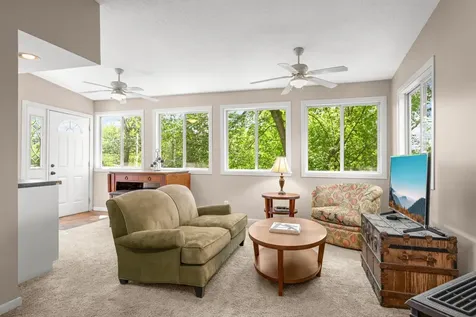 5337 Whiting Avenue Edina MN 55439