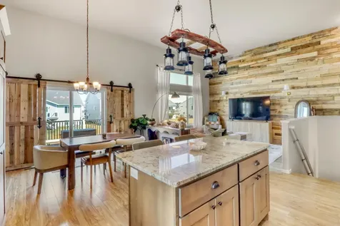 6267 59th Avenue S Fargo ND 58104