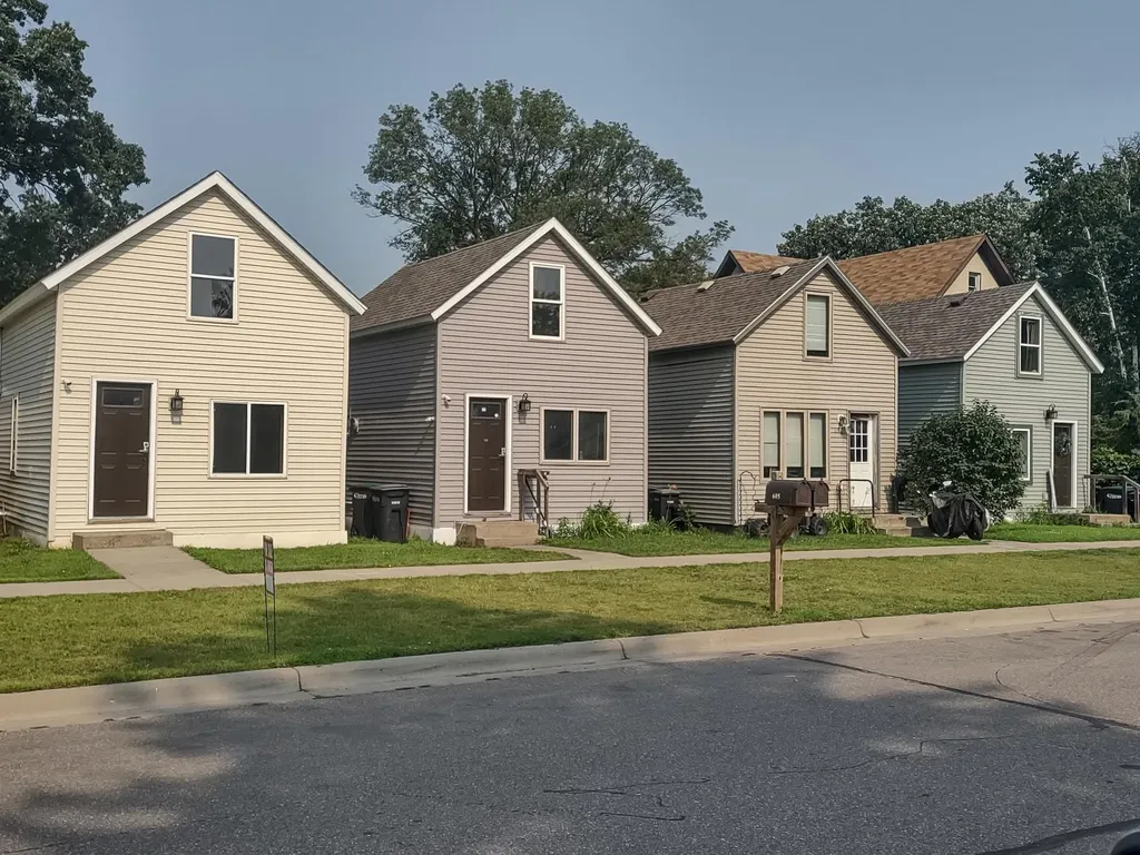 607 3rd Street NE Little Falls MN 56345