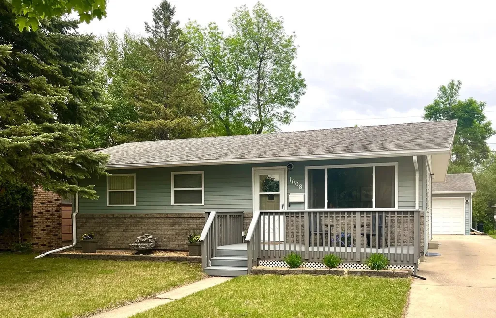1008 14th Street N Moorhead MN 56560