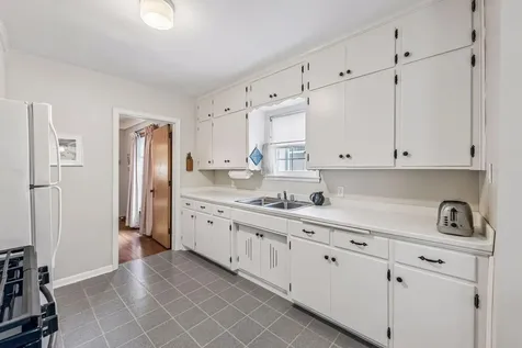 3353 Russell Avenue N Minneapolis MN 55412