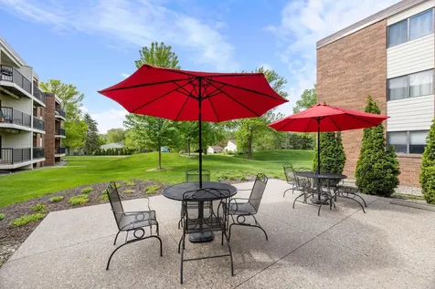4 Pine Tree Drive Arden Hills MN 55112