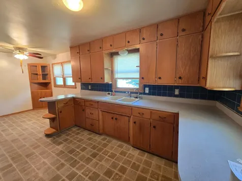 1106 6th Avenue SW Pipestone MN 56164