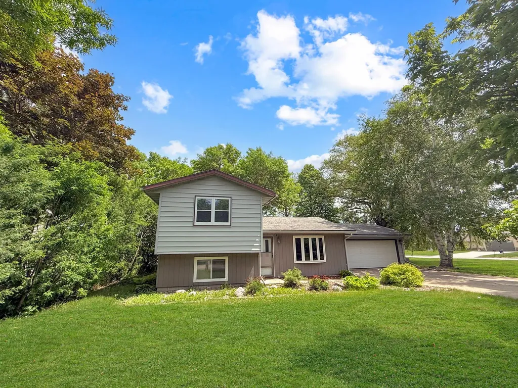 1413 12th Street SE Willmar MN 56201