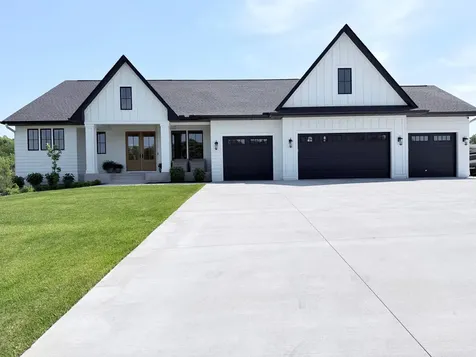 9763 Frontier Lane Lakeville MN 55044