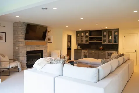 9763 Frontier Lane Lakeville MN 55044