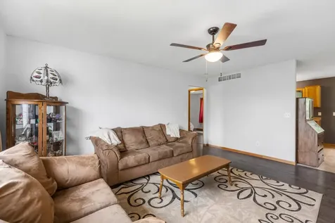 6916 91st Street NE Monticello MN 55362