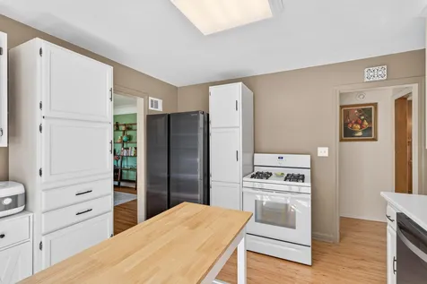 5517 James Avenue N Brooklyn Center MN 55430