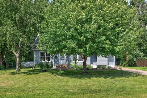 5517 James Avenue N Brooklyn Center MN 55430