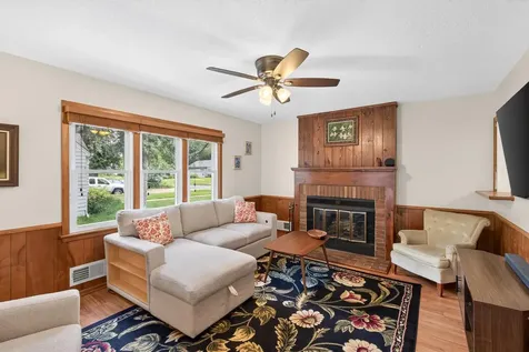 5517 James Avenue N Brooklyn Center MN 55430