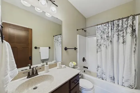 1545 Century Knoll Lane NE Rochester MN 55906