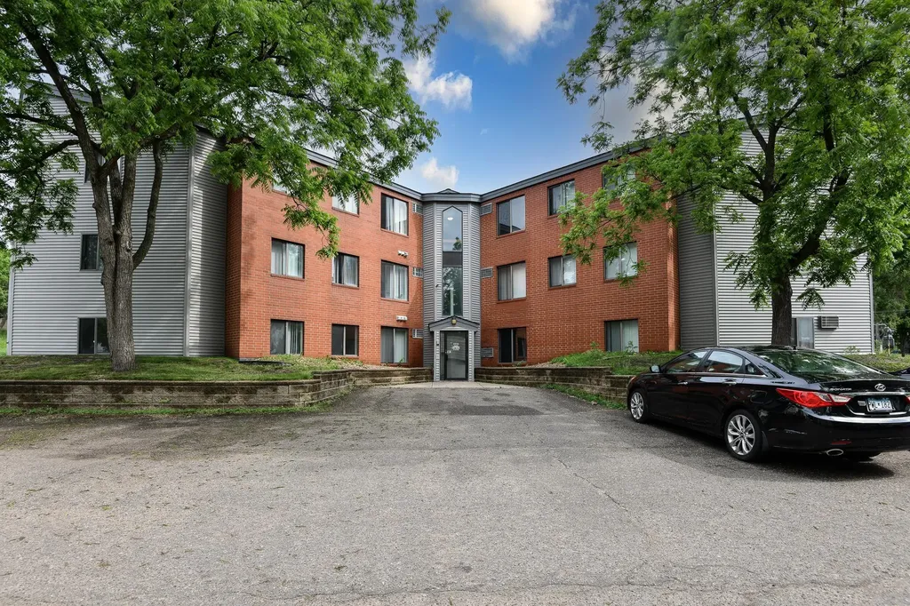 1111 7th Avenue S Saint Cloud MN 56301