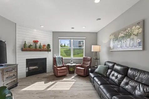 18374 Hamby Way Lakeville MN 55044