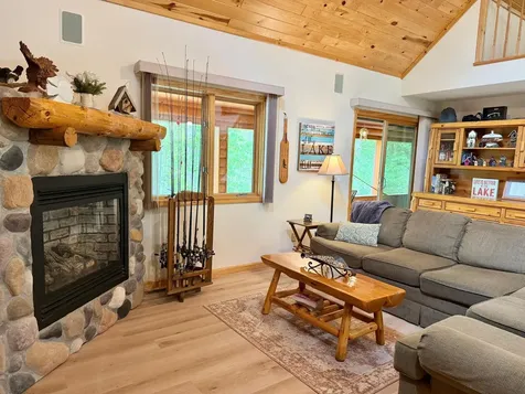 4395 Mckeown Point Trail NW Hackensack MN 56452