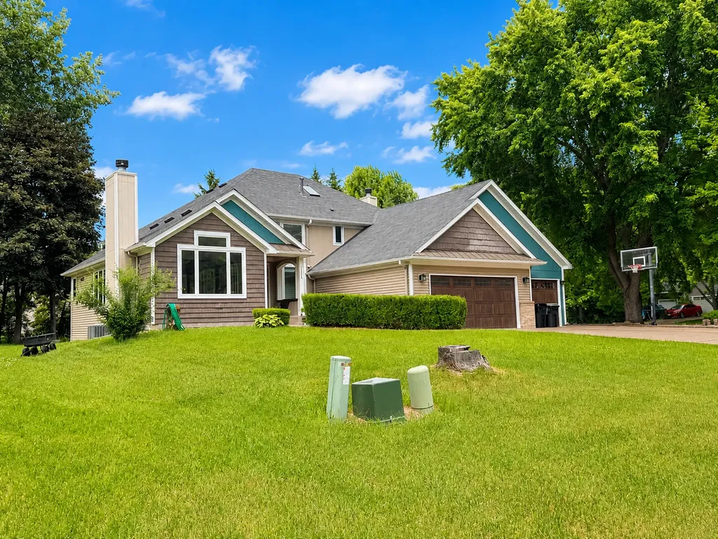 7273 Stagecoach Trail Lino Lakes MN 55014