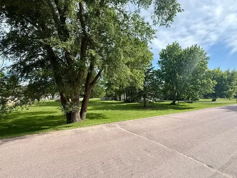 Tbd Falcon Way Warsaw MN 55087