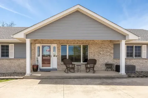 7195 County Road 10 E Chaska MN 55318