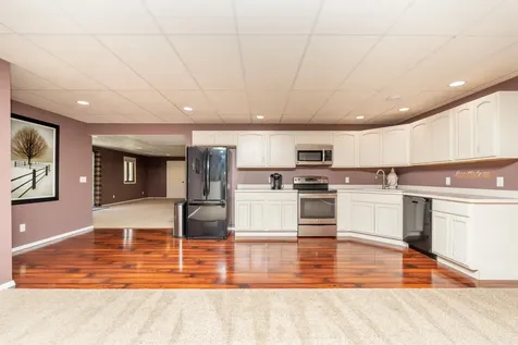 7195 County Road 10 E Chaska MN 55318