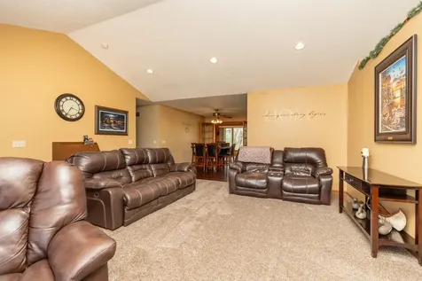 7195 County Road 10 E Chaska MN 55318