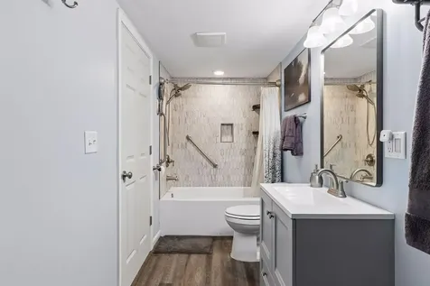 3613 Robin Lane Hopkins MN 55305