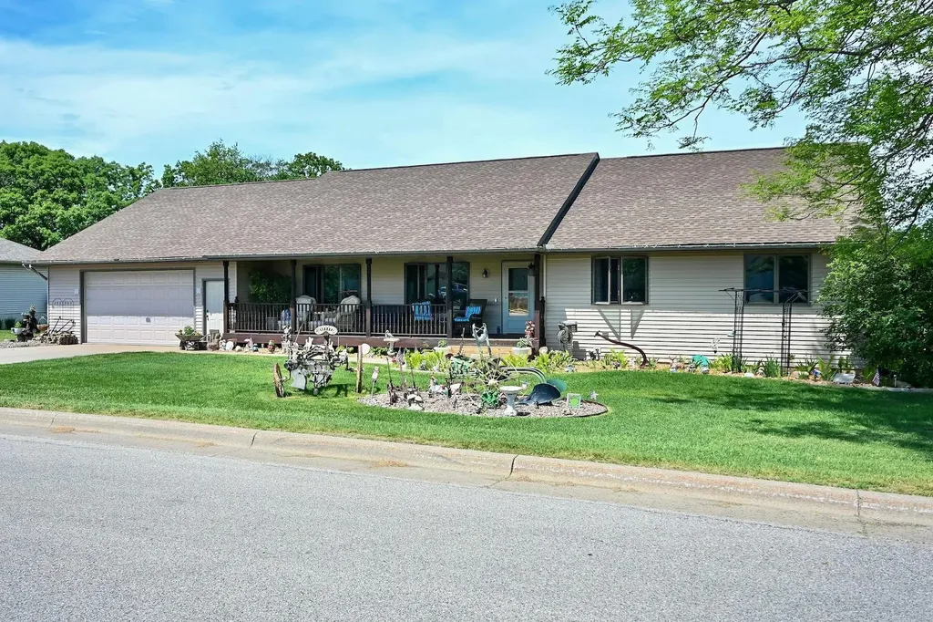 1429 Ridgewood Drive Winona MN 55987