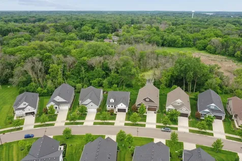 5900 Ayrshire Lane Shorewood MN 55331