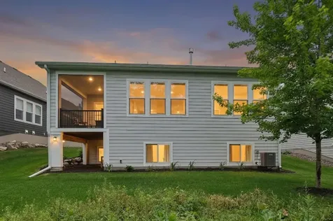 5900 Ayrshire Lane Shorewood MN 55331