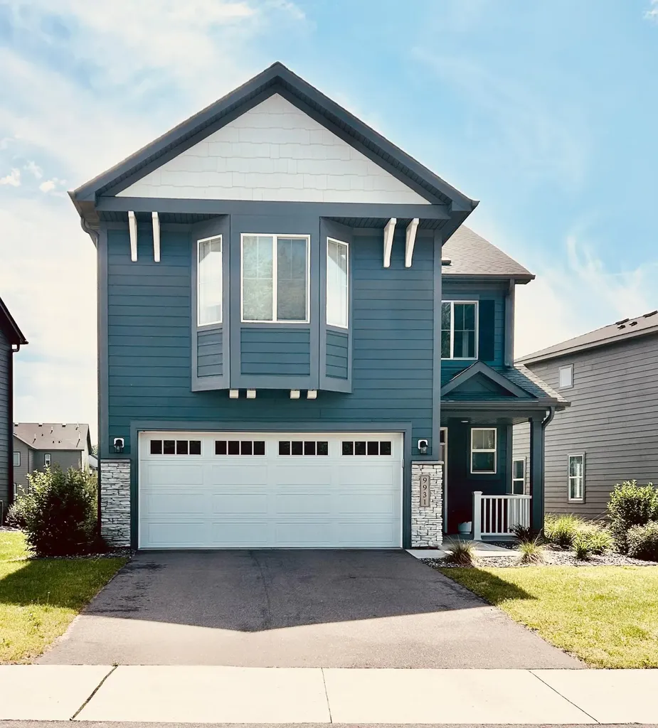 9931 Bluebird Street NW Coon Rapids MN 55433