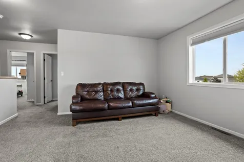 833 Albert Drive W West Fargo ND 58078