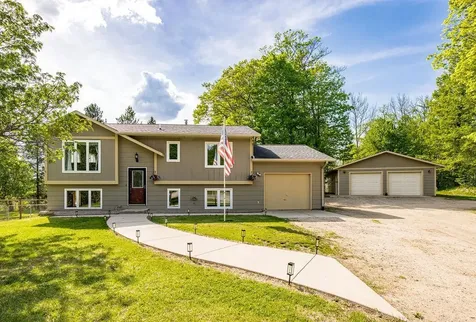 18227 Us Highway 169 Grand Rapids MN 55744