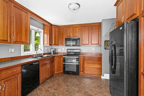 18227 Us Highway 169 Grand Rapids MN 55744