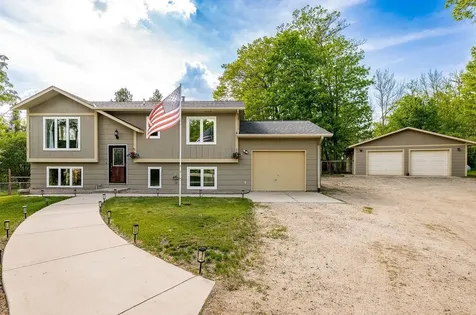 18227 Us Highway 169 Grand Rapids MN 55744