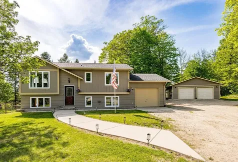 18227 Us Highway 169 Grand Rapids MN 55744
