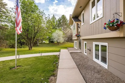 18227 Us Highway 169 Grand Rapids MN 55744