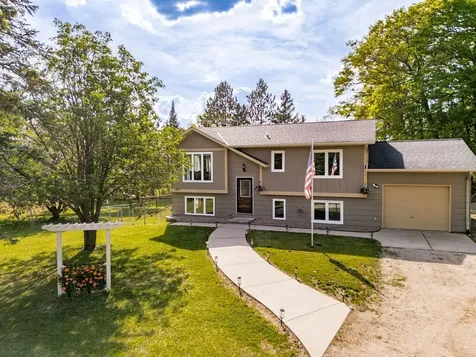 18227 Us Highway 169 Grand Rapids MN 55744