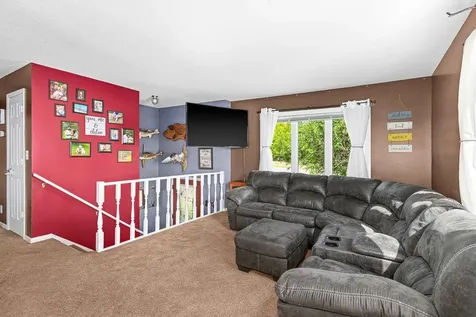 18227 Us Highway 169 Grand Rapids MN 55744