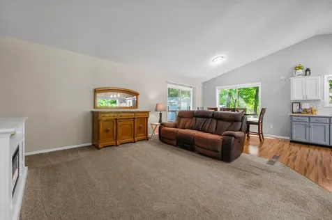842 Colby Street Taylors Falls MN 55084