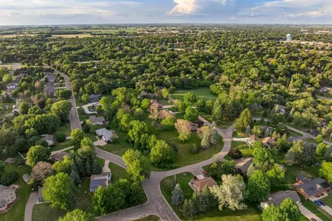 706 23rd Street SW Austin MN 55912