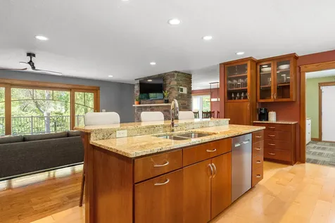 706 23rd Street SW Austin MN 55912
