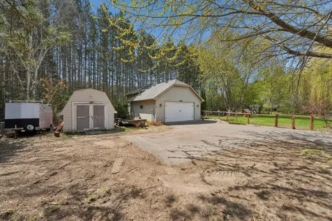 4320 217th Avenue NE Cedar MN 55011