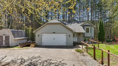 4320 217th Avenue NE Cedar MN 55011