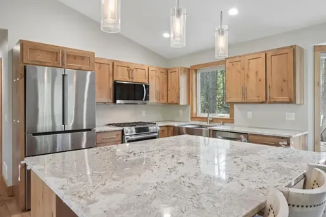 4320 217th Avenue NE Cedar MN 55011