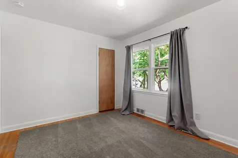 3707 42nd Avenue N Robbinsdale MN 55422
