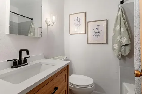 3707 42nd Avenue N Robbinsdale MN 55422