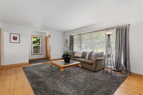 3707 42nd Avenue N Robbinsdale MN 55422