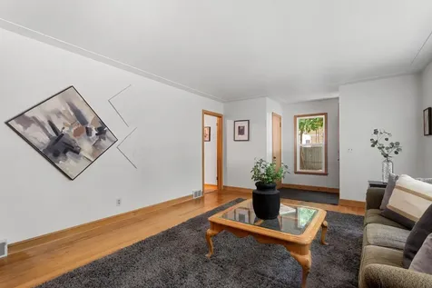 3707 42nd Avenue N Robbinsdale MN 55422