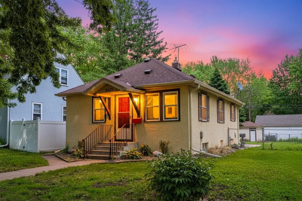 5425 32nd Avenue S Minneapolis MN 55417